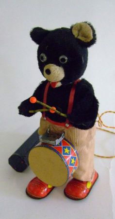 Drum-playing Bear